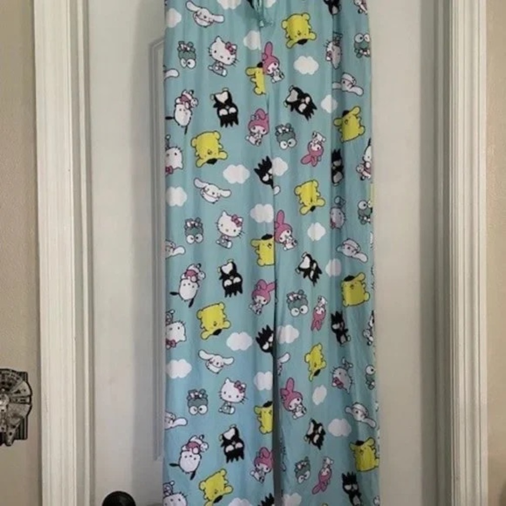 Sanrio Hello Kitty Cloud Pajama Pants Men’s Size Large excellent like new